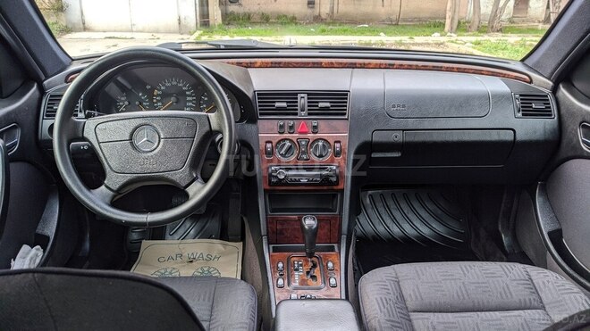 Mercedes C 180 1999, 245,000 km - 1.8 l - Bakı