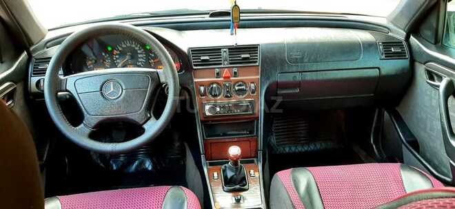 Mercedes C 180 1995, 318,964 km - 1.8 л - Sumqayıt