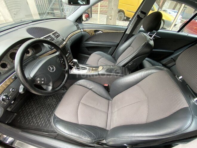 Mercedes E 240 2002, 241,118 km - 2.4 л - Bakı