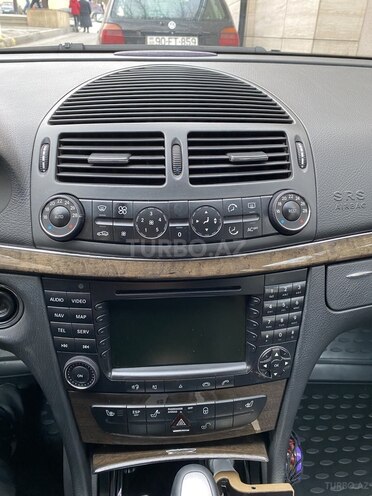 Mercedes E 240 2002, 241,118 km - 2.4 л - Bakı
