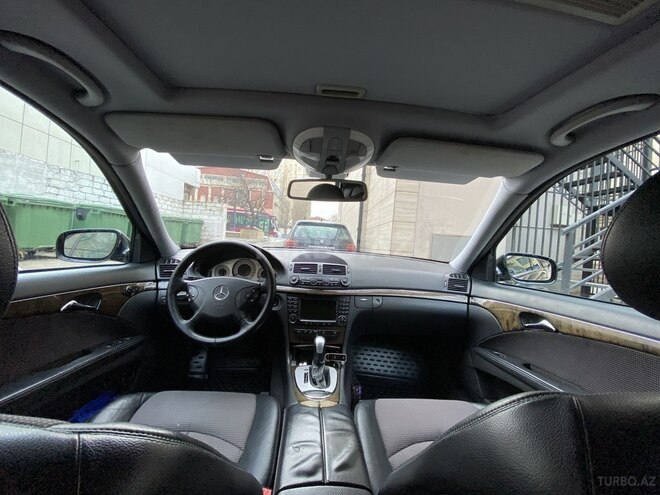 Mercedes E 240 2002, 241,118 km - 2.4 л - Bakı