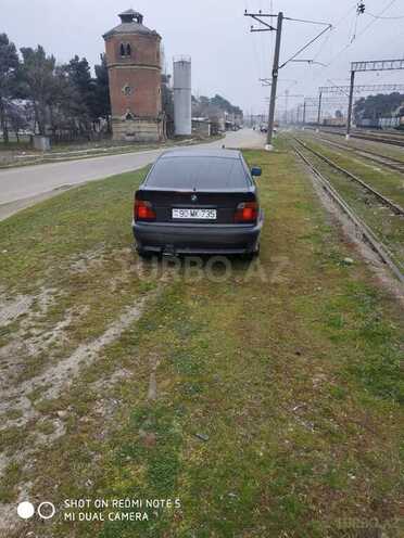 BMW 318 1995, 435,000 km - 1.9 л - Xaçmaz