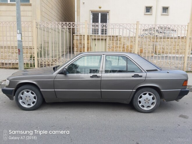 Mercedes 190 1992, 520,000 km - 1.8 l - Bakı