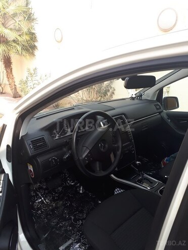 Mercedes B 170 2012, 69,000 km - 1.7 l - Qazax