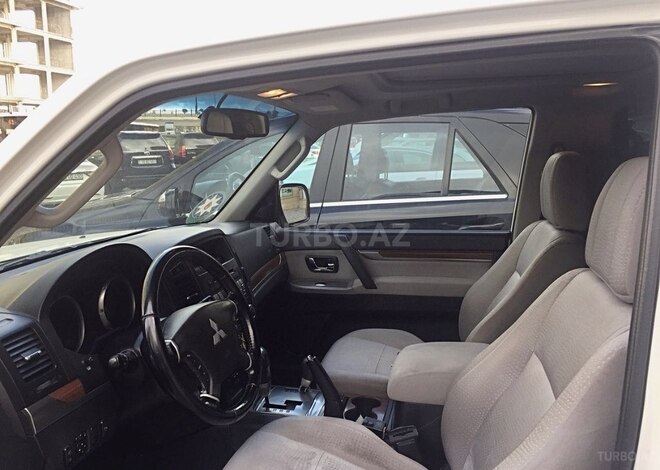 Mitsubishi Pajero 2007, 146,000 km - 3.0 l - Bakı