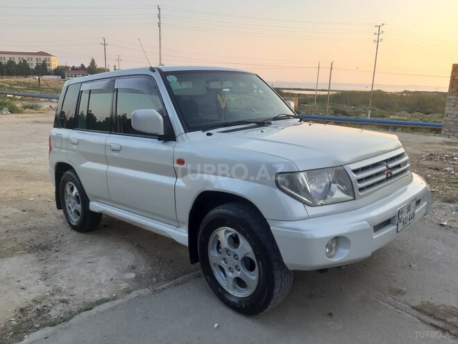 Mitsubishi Pajero io 2000, 290,000 km - 1.8 l - Bakı