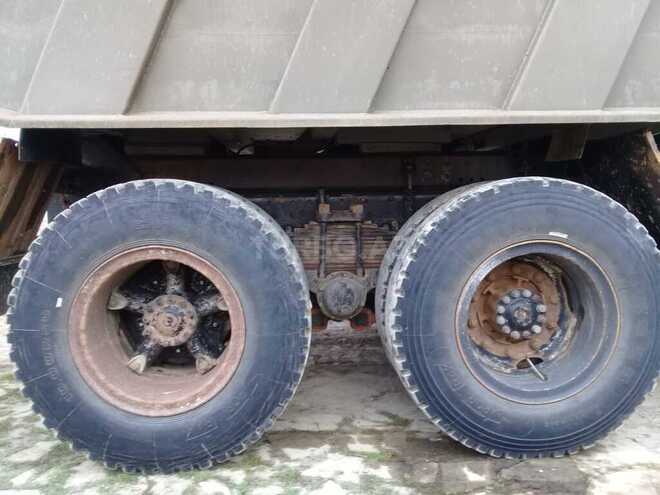 KamAz 55111 1989, 200,000 km - 0.1 л - Salyan