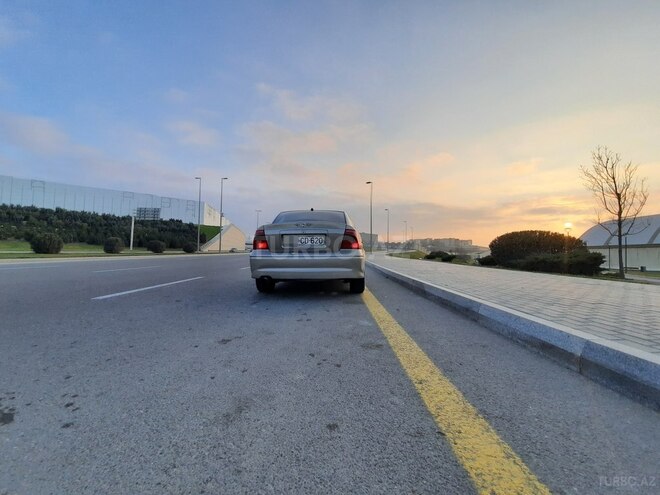 Opel Vectra 1999, 300,000 km - 1.6 l - Bakı