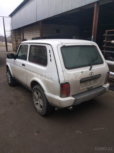 LADA (VAZ) Niva 2015, 48,000 km - 1.7 l - Quba