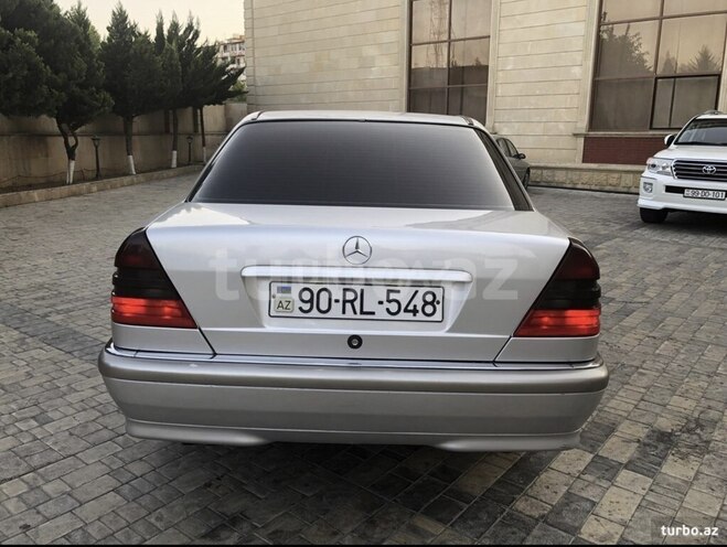 Mercedes C 240 1999, 264,000 km - 2.4 l - Bakı