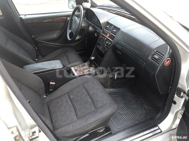 Mercedes C 240 1999, 264,000 km - 2.4 l - Bakı