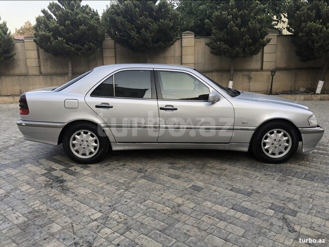 Mercedes C 240 1999, 264,000 km - 2.4 l - Bakı