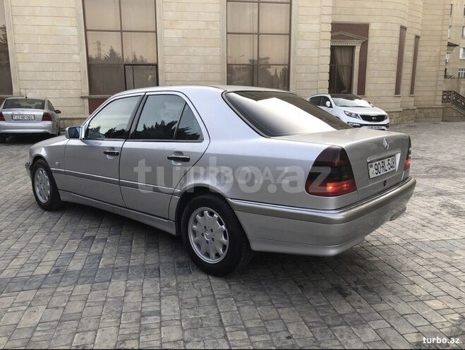 Mercedes C 240 1999, 264,000 km - 2.4 l - Bakı