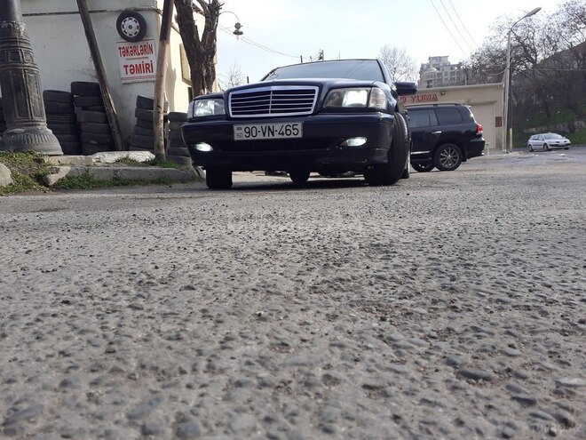 Mercedes C 180 1999, 360,000 km - 1.8 l - Bakı