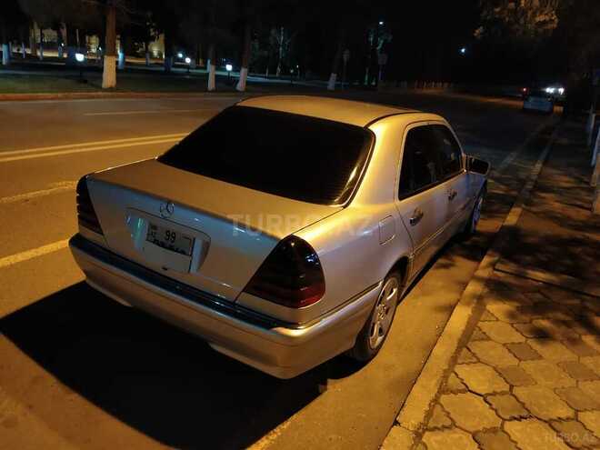 Mercedes C 240 1998, 317,000 km - 2.4 l - Şirvan