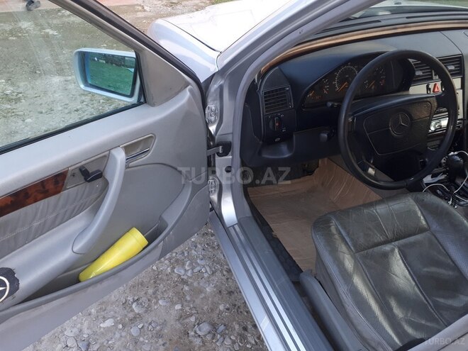 Mercedes C 230 1998, 223,400 km - 2.3 л - Kürdəmir