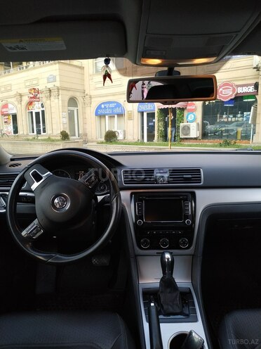 Volkswagen Passat 2012, 200,000 km - 2.5 l - Bakı