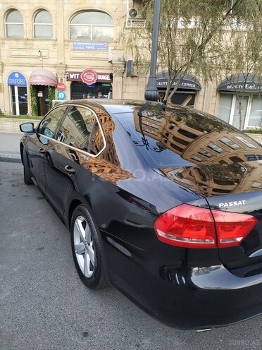 Volkswagen Passat 2012, 200,000 km - 2.5 l - Bakı