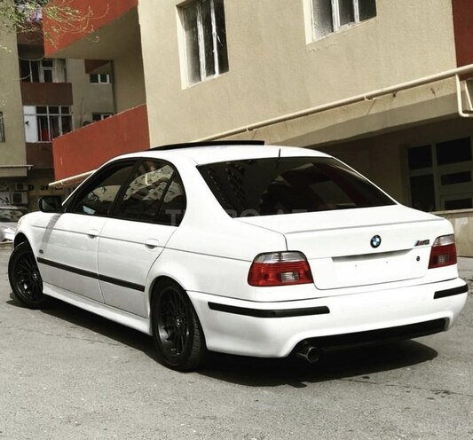 BMW 525 2002, 300,000 km - 2.5 l - Bakı