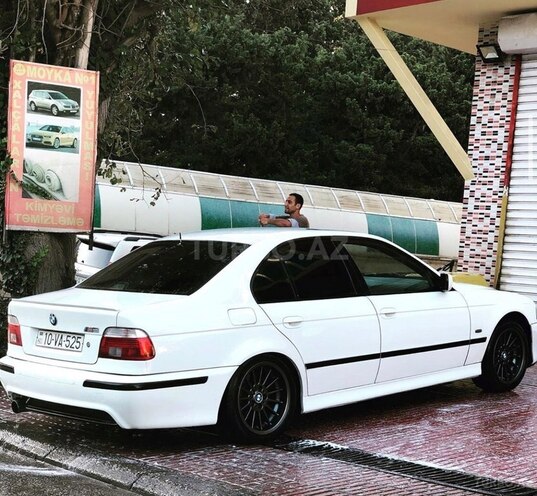 BMW 525 2002, 300,000 km - 2.5 l - Bakı