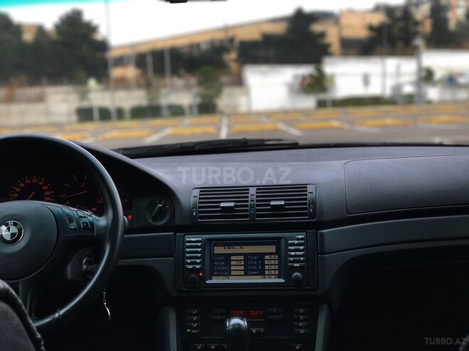 BMW 525 2002, 300,000 km - 2.5 l - Bakı