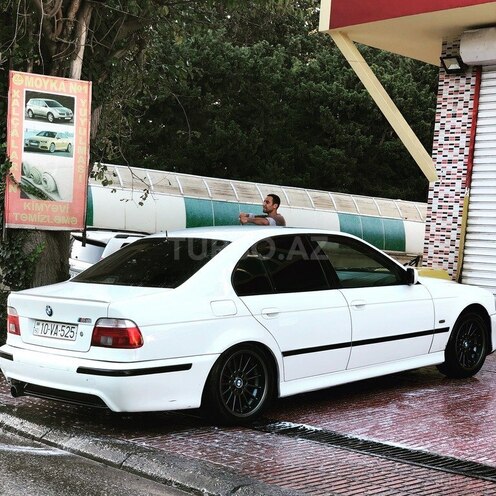 BMW 525 2002, 300,000 km - 2.5 l - Bakı
