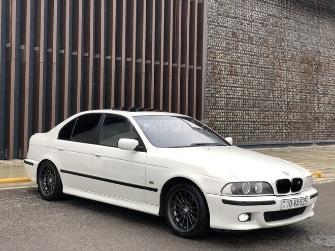 BMW 525 2002, 300,000 km - 2.5 l - Bakı