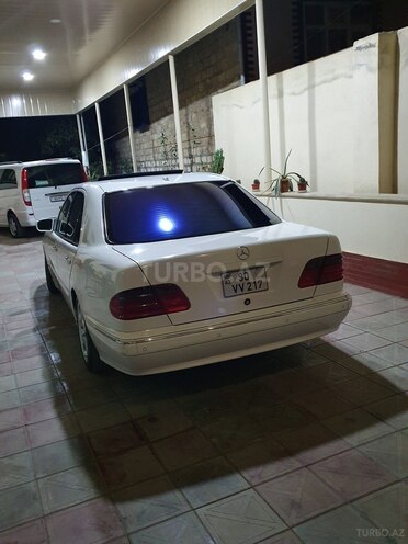 Mercedes E 320 2000, 187,000 km - 3.2 l - Ağcabədi