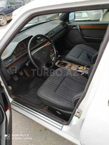 Mercedes E 220 1993, 488,000 km - 2.2 л - Bakı
