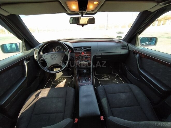 Mercedes C 180 1996, 327,000 km - 1.8 л - Yevlax