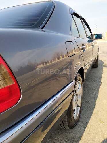 Mercedes C 180 1996, 327,000 km - 1.8 л - Yevlax
