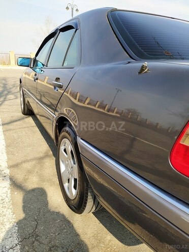 Mercedes C 180 1996, 327,000 km - 1.8 л - Yevlax