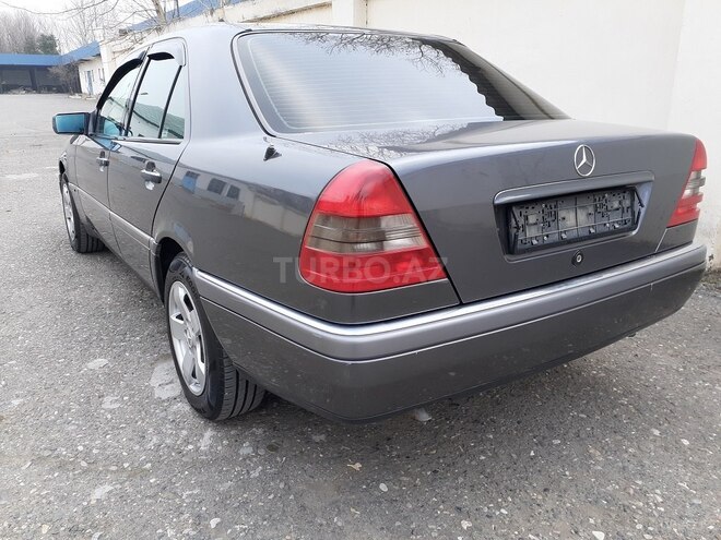 Mercedes C 180 1996, 327,000 km - 1.8 л - Yevlax