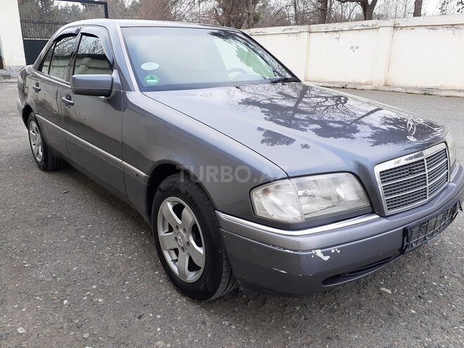Mercedes C 180 1996, 327,000 km - 1.8 л - Yevlax