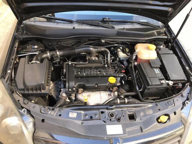 Opel Astra 2006, 208,000 km - 1.4 l - Bakı