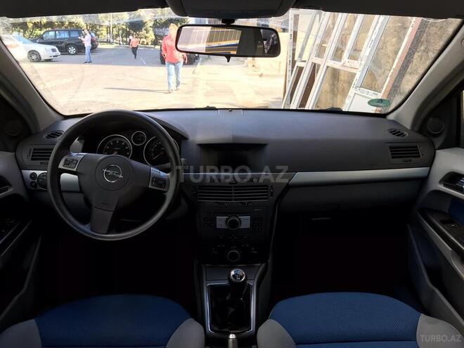 Opel Astra 2006, 208,000 km - 1.4 l - Bakı