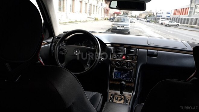 Mercedes E 270 2000, 324,000 km - 2.7 l - Bakı