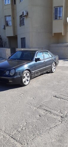 Mercedes E 280 2000, 227,669 km - 2.8 l - Bakı