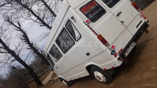 Mercedes 208 D 1995, 200,500 km - 2.8 l - Astara