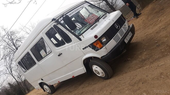 Mercedes 208 D 1995, 200,500 km - 2.8 l - Astara