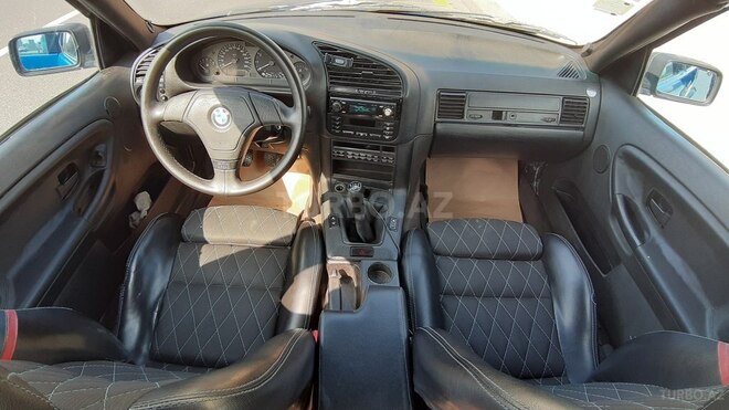 BMW 320 1993, 250,000 km - 2.5 l - Bakı