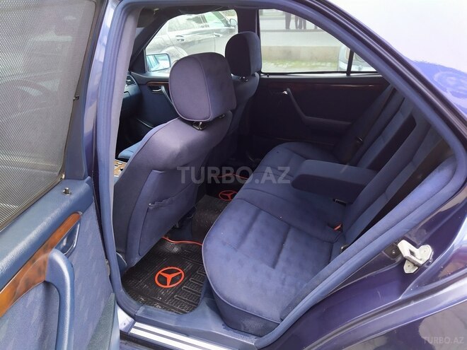 Mercedes C 200 1995, 297,000 km - 2.0 л - Sumqayıt