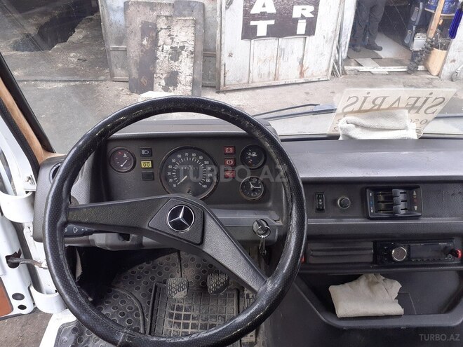 Mercedes 410 D 1992, 842,000 km - 2.0 l - Bakı