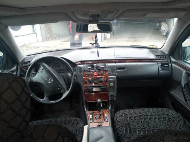 Mercedes E 220 1999, 320,000 km - 2.2 l - Lənkəran