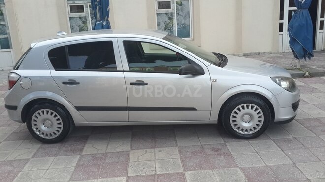 Opel Astra 2006, 215,600 km - 1.3 l - Bakı