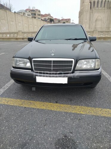 Mercedes C 220 1995, 365,000 km - 2.2 л - Bakı