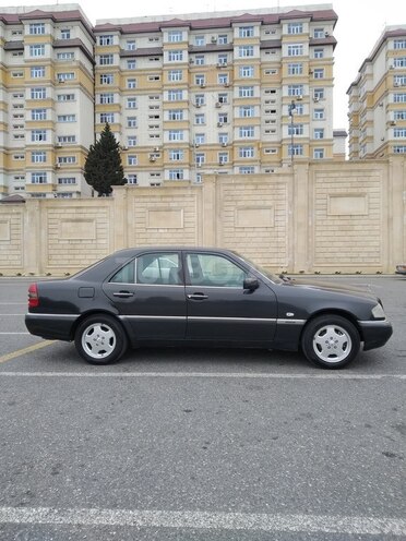 Mercedes C 220 1995, 365,000 km - 2.2 л - Bakı