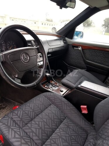Mercedes C 220 1995, 365,000 km - 2.2 л - Bakı