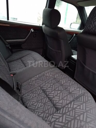 Mercedes C 220 1995, 365,000 km - 2.2 л - Bakı