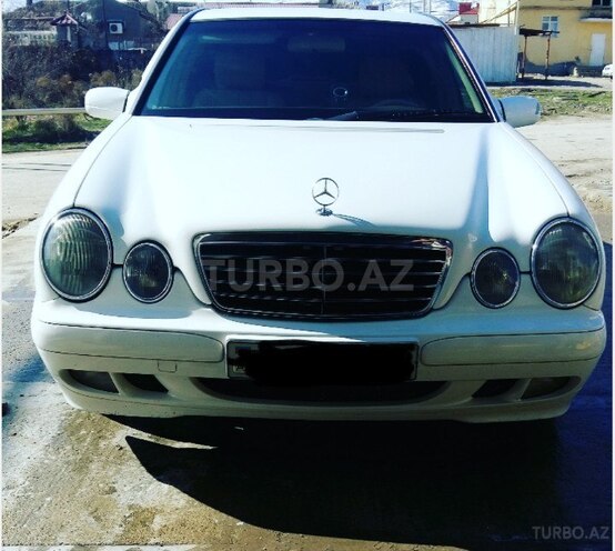 Mercedes E 300 2001, 220,000 km - 2.0 l - Bakı